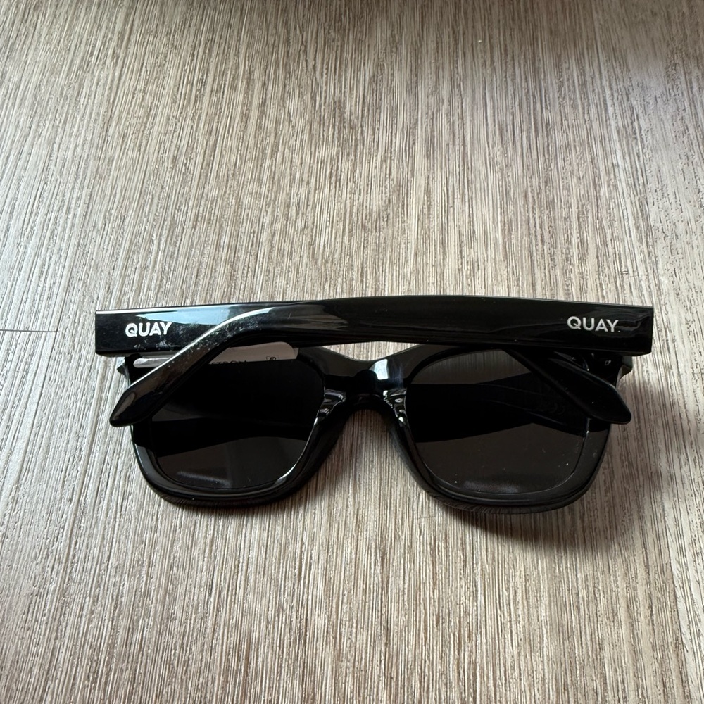 quay australia after hours shinny black square Polarized sunglasses eyewear NEW - Picture 2 of 3